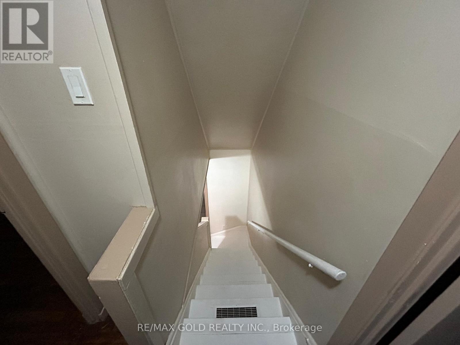 1315 Partington Avenue, Windsor, Ontario  N9B 2P5 - Photo 9 - X12469361