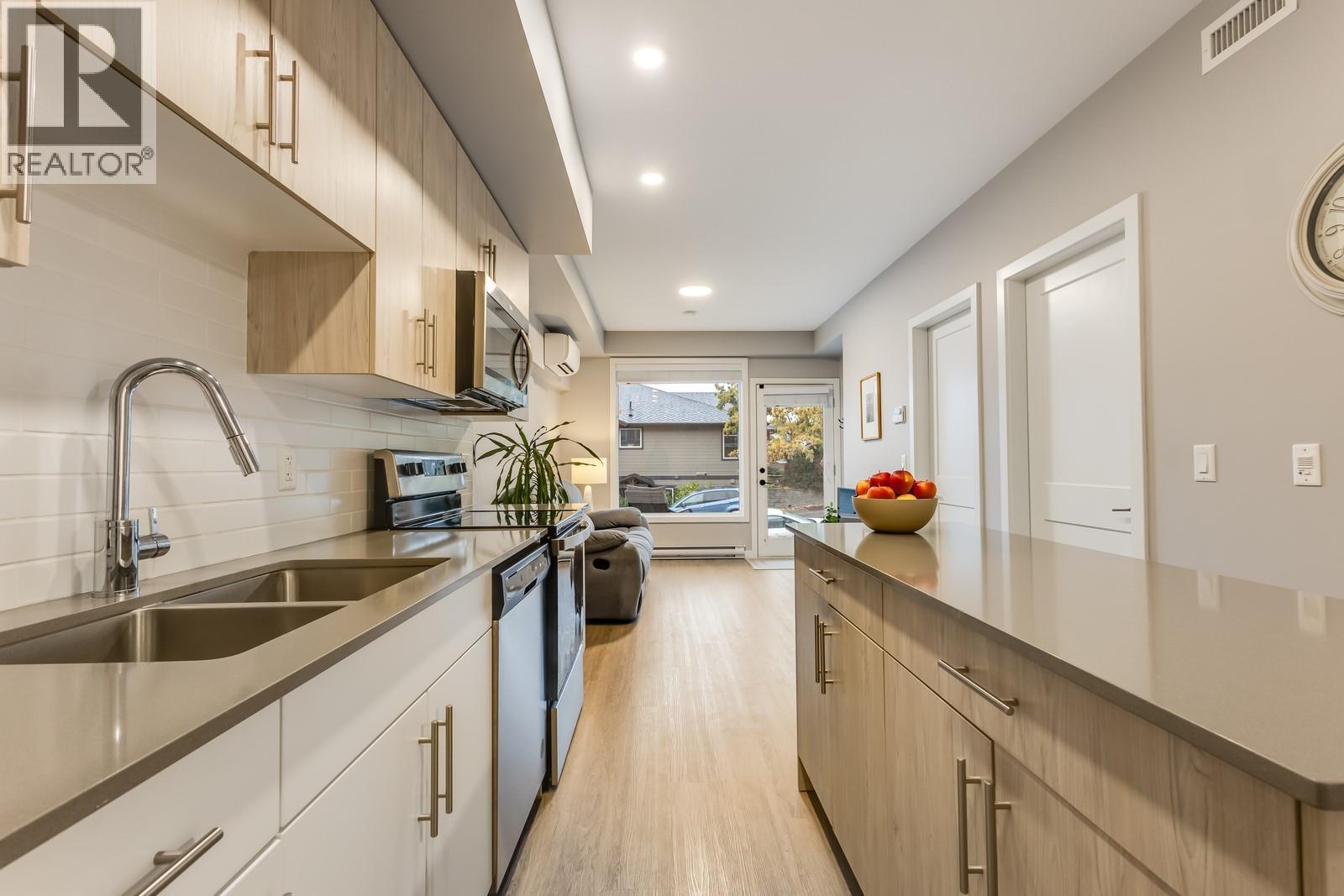 685 Boynton Place Unit# 85, Kelowna, British Columbia  V1V 2Z4 - Photo 4 - 10365585