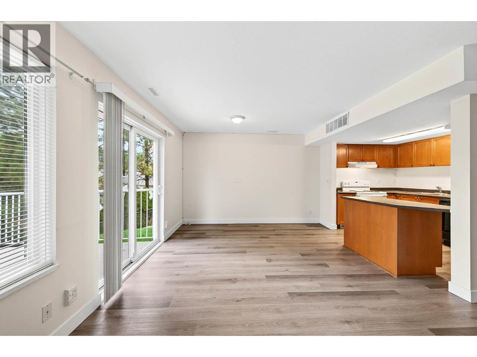 2050 Qu'appelle Boulevard Unit# 7, Kamloops, British Columbia V2E 2R4 - Photo 5 - 10366448