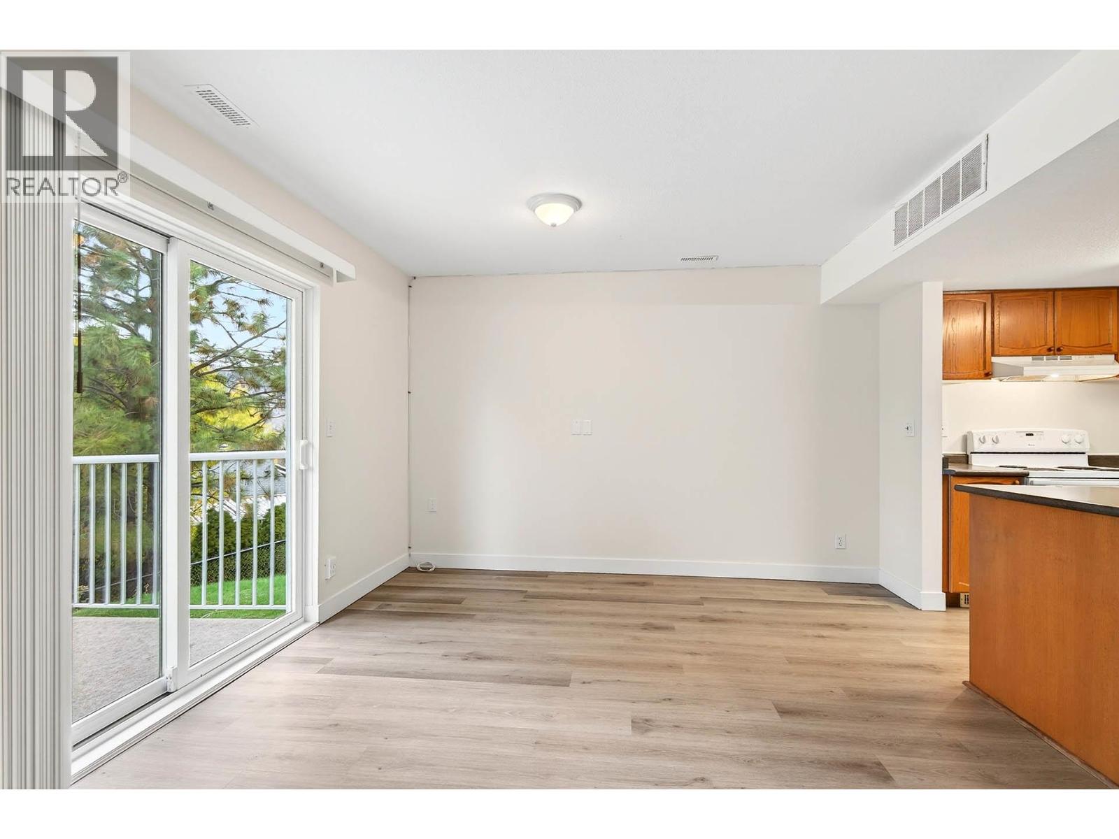 2050 Qu'appelle Boulevard Unit# 7, Kamloops, British Columbia V2E 2R4 - Photo 6 - 10366448