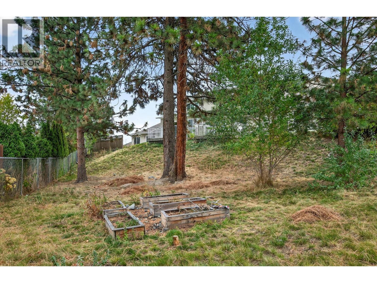 2050 Qu'appelle Boulevard Unit# 7, Kamloops, British Columbia V2E 2R4 - Photo 31 - 10366448