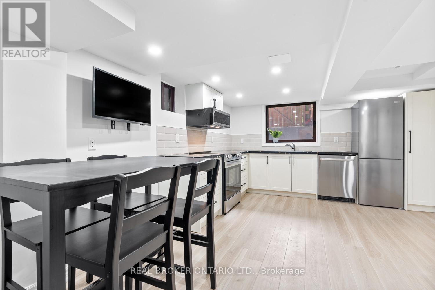 Lower Level - 343 Prince Edward Drive N, Toronto, Ontario  M8X 2L4 - Photo 11 - W12390227