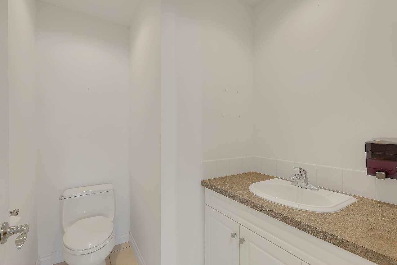 206 12877 76 Avenue, Surrey, British Columbia  V3W 1E6 - Photo 16 - C8073263