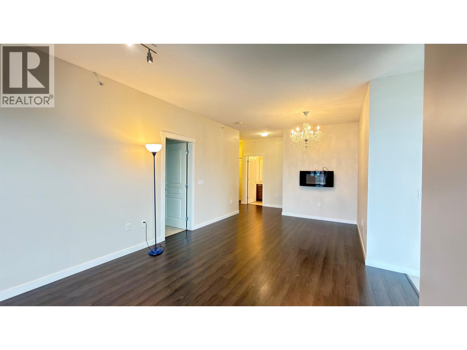 420 9399 Odlin Road, Richmond, British Columbia  V6X 0J6 - Photo 3 - R3060919