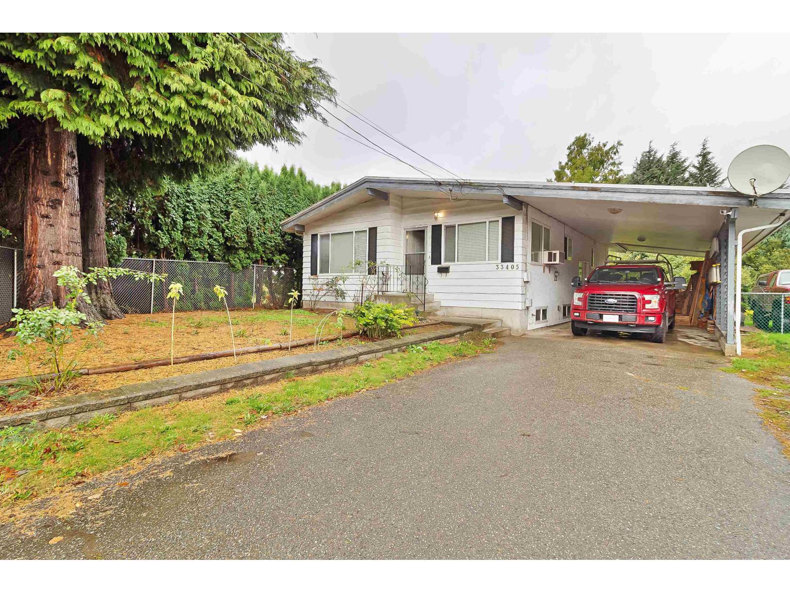 33405 George Ferguson Way, Abbotsford, British Columbia  V2S 2L9 - Photo 2 - R3059491