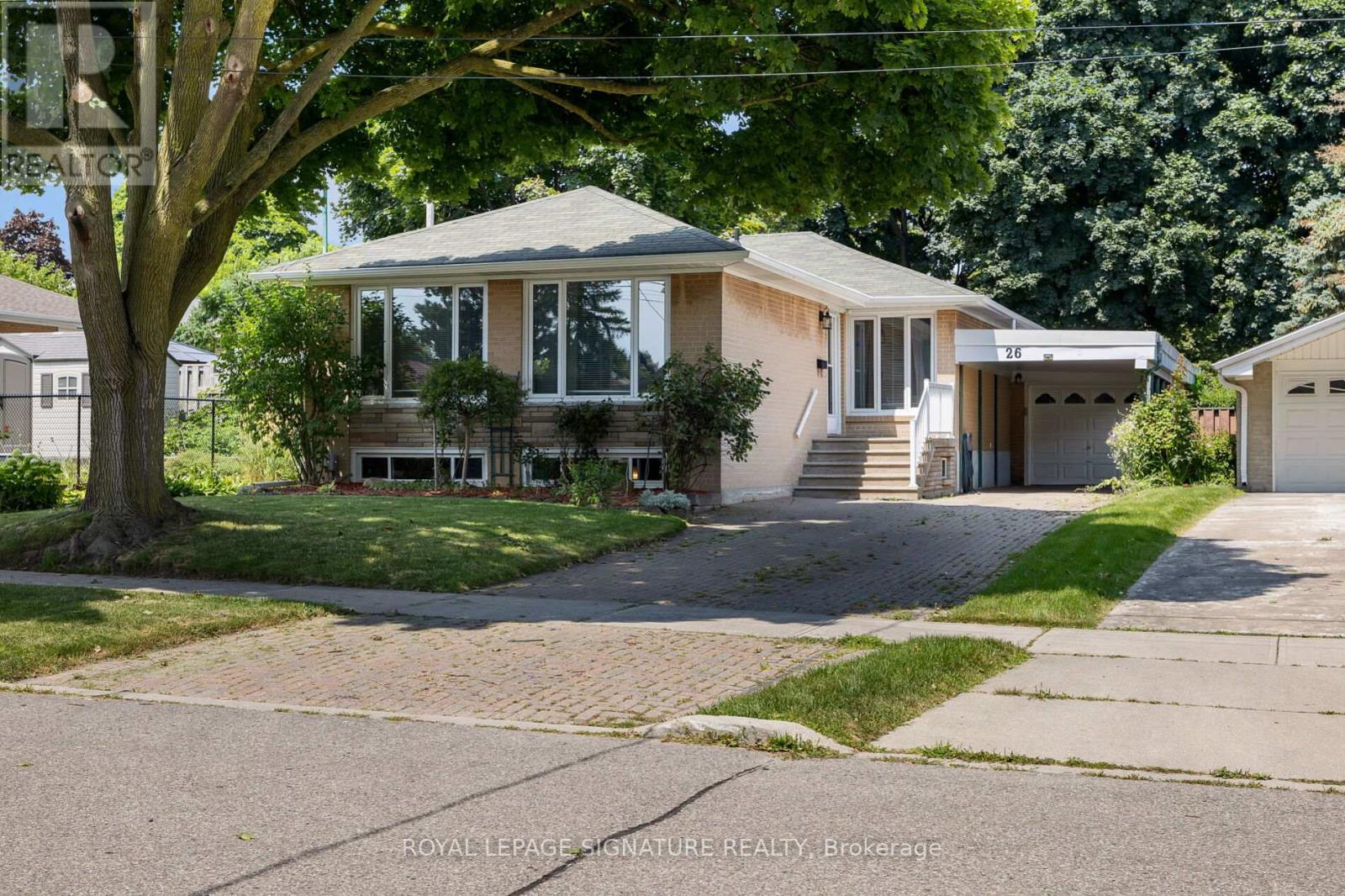Main - 26 Paragon Road, Toronto, Ontario  M9R 1J5 - Photo 1 - W12477303
