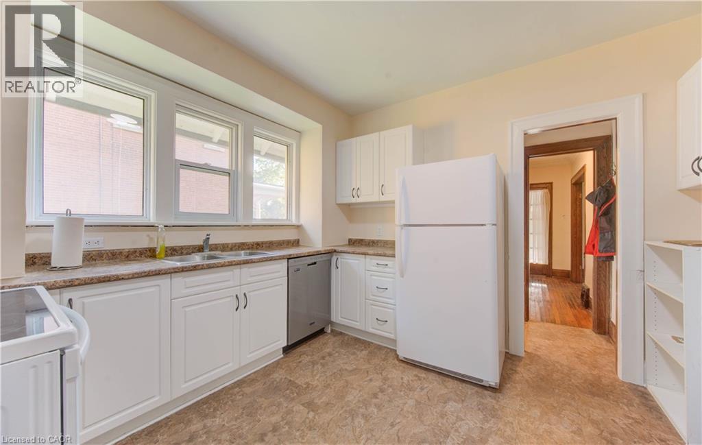 86 Albert Street, Waterloo, Ontario  N2L 3S7 - Photo 15 - 40781132