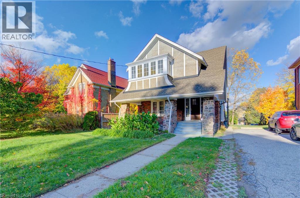 86 Albert Street, Waterloo, Ontario  N2L 3S7 - Photo 2 - 40781132