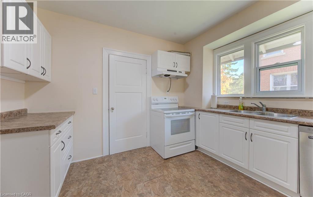 86 Albert Street, Waterloo, Ontario  N2L 3S7 - Photo 20 - 40781132