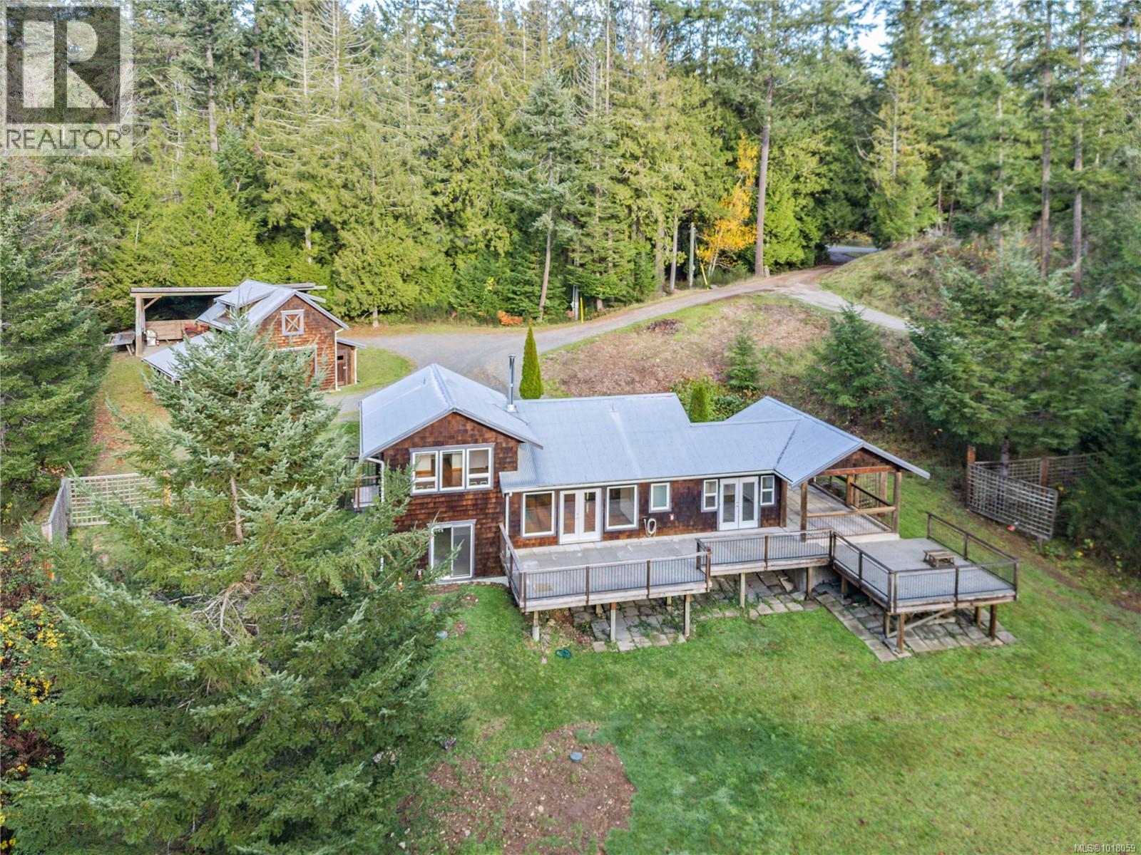 211 Long Harbour Rd, Salt Spring, British Columbia  V8K 2K9 - Photo 1 - 1018059