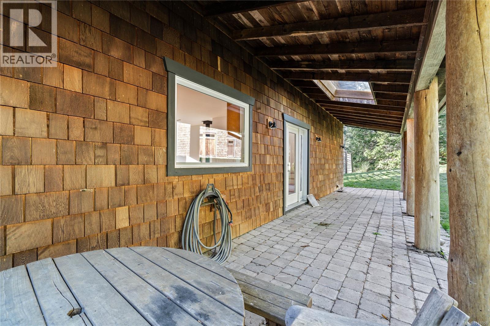 211 Long Harbour Rd, Salt Spring, British Columbia  V8K 2K9 - Photo 10 - 1018059