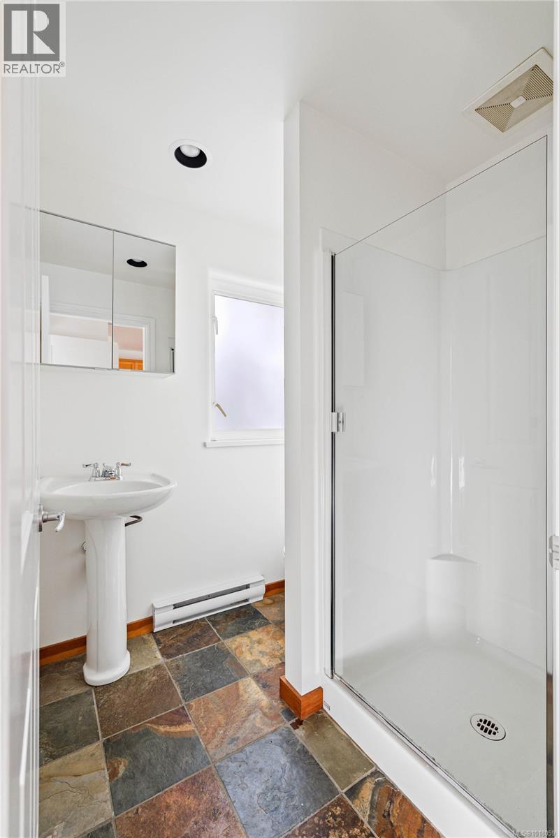 211 Long Harbour Rd, Salt Spring, British Columbia  V8K 2K9 - Photo 16 - 1018059