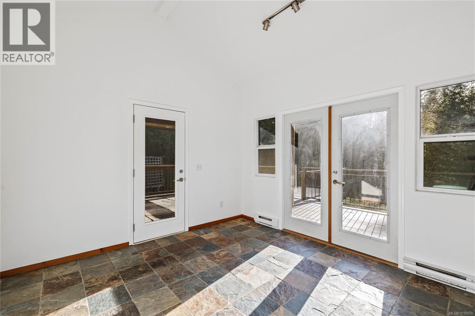 211 Long Harbour Rd, Salt Spring, British Columbia  V8K 2K9 - Photo 17 - 1018059