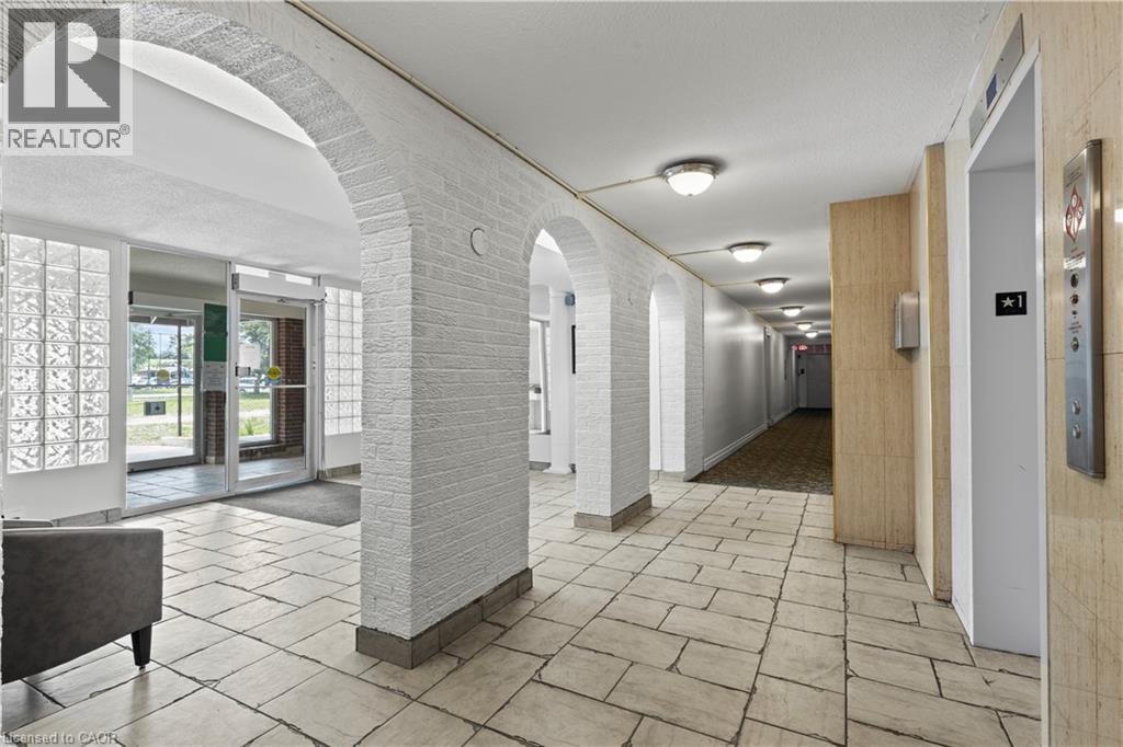851 Queenston Road Unit# 105, Hamilton, Ontario  L8G 1B4 - Photo 2 - 40744239