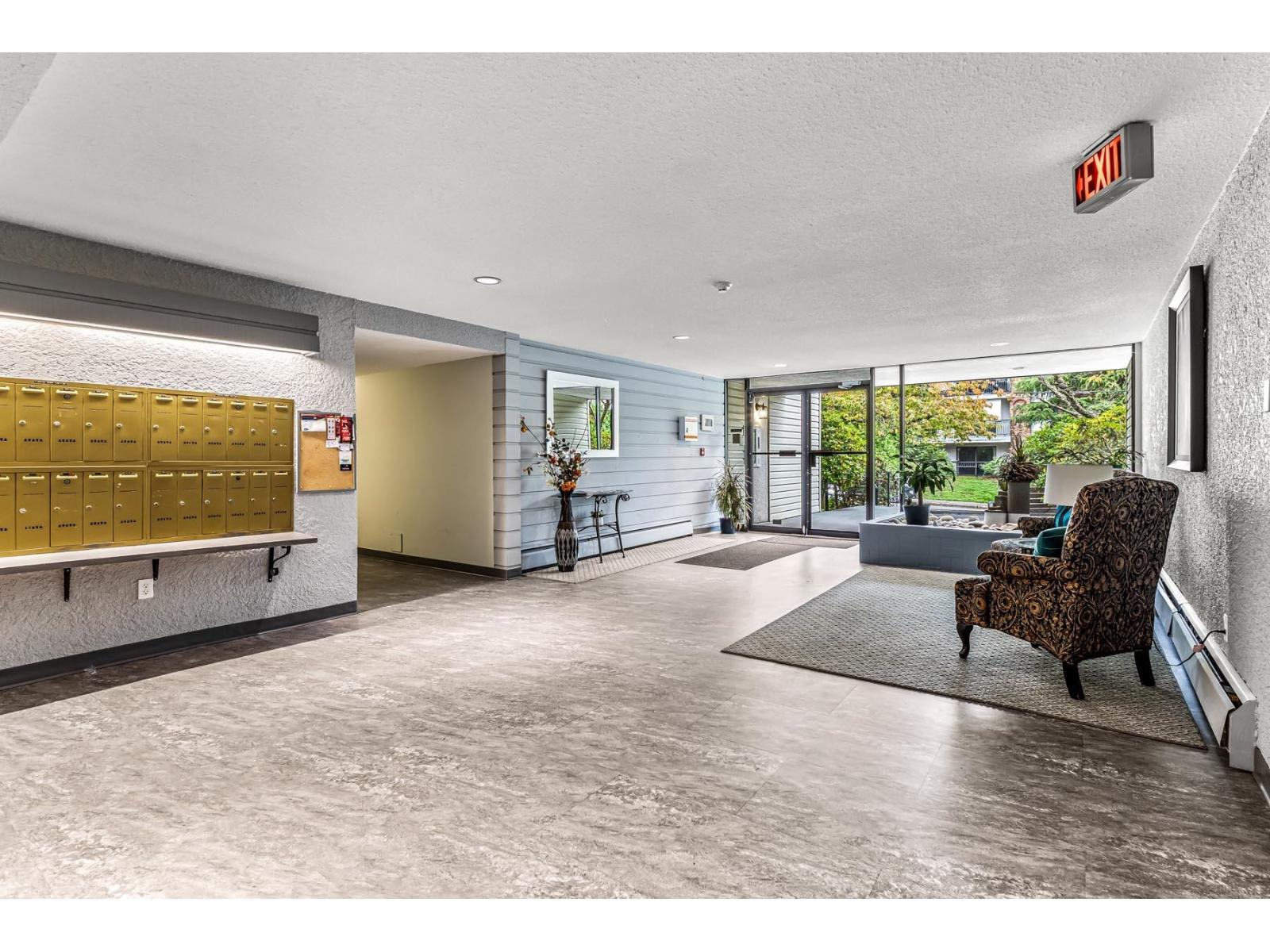 103 1555 Fir Street, White Rock, British Columbia  V4B 4B6 - Photo 4 - R3060791