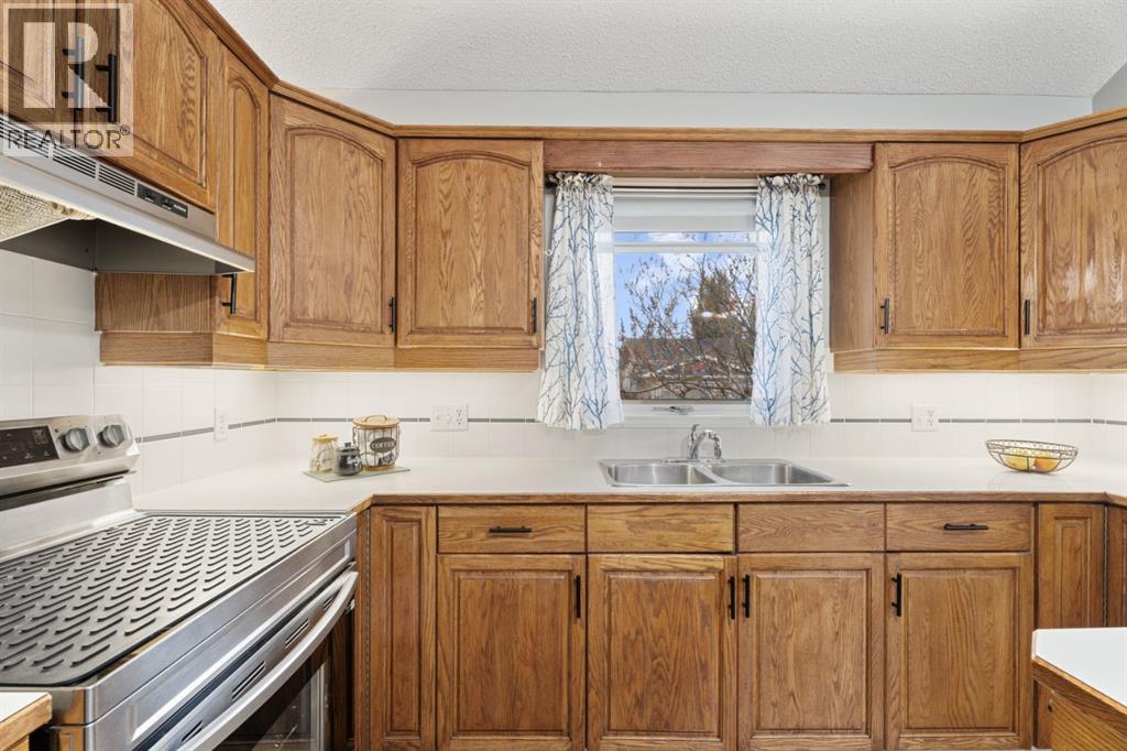 9 Hunters Mews, Okotoks, Alberta  T1S 1M2 - Photo 17 - A2265435