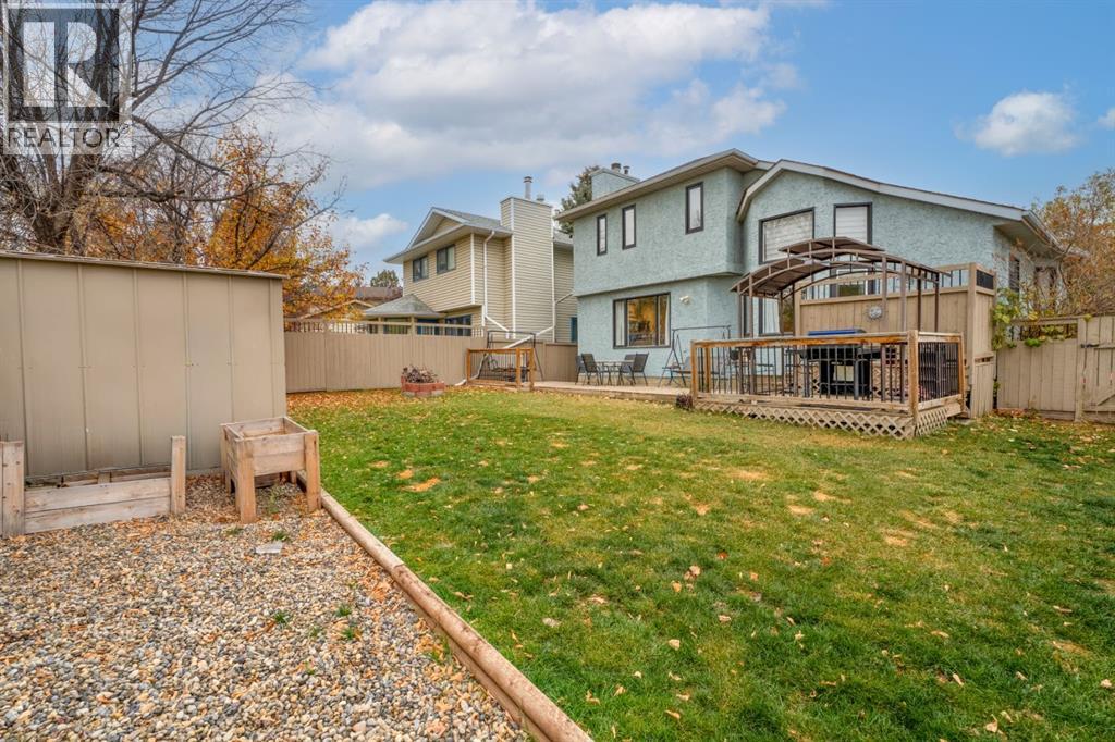 9 Hunters Mews, Okotoks, Alberta  T1S 1M2 - Photo 3 - A2265435
