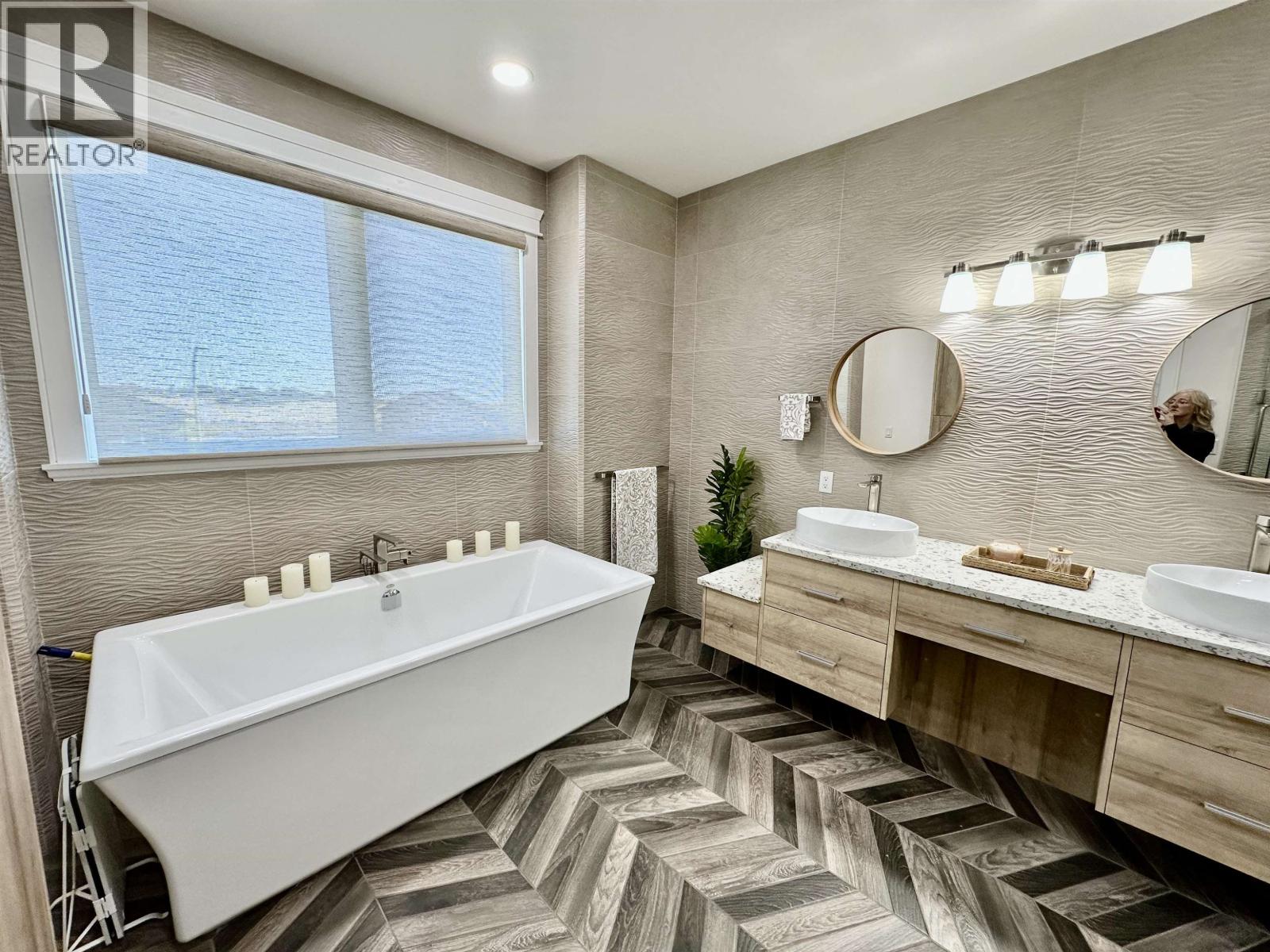 8304 81 Street, Fort St. John, British Columbia  V1J 0P6 - Photo 25 - R3053104