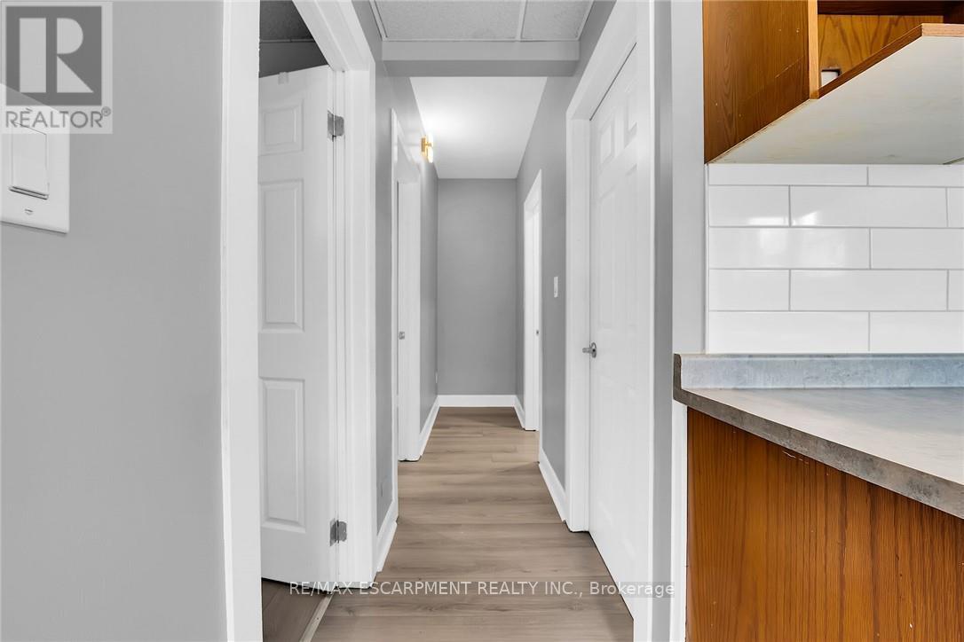 8 Nickel Street, Port Colborne, Ontario  L3K 1B1 - Photo 14 - X12477310