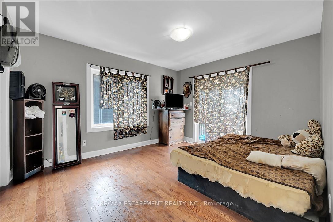 8 Nickel Street, Port Colborne, Ontario  L3K 1B1 - Photo 26 - X12477310