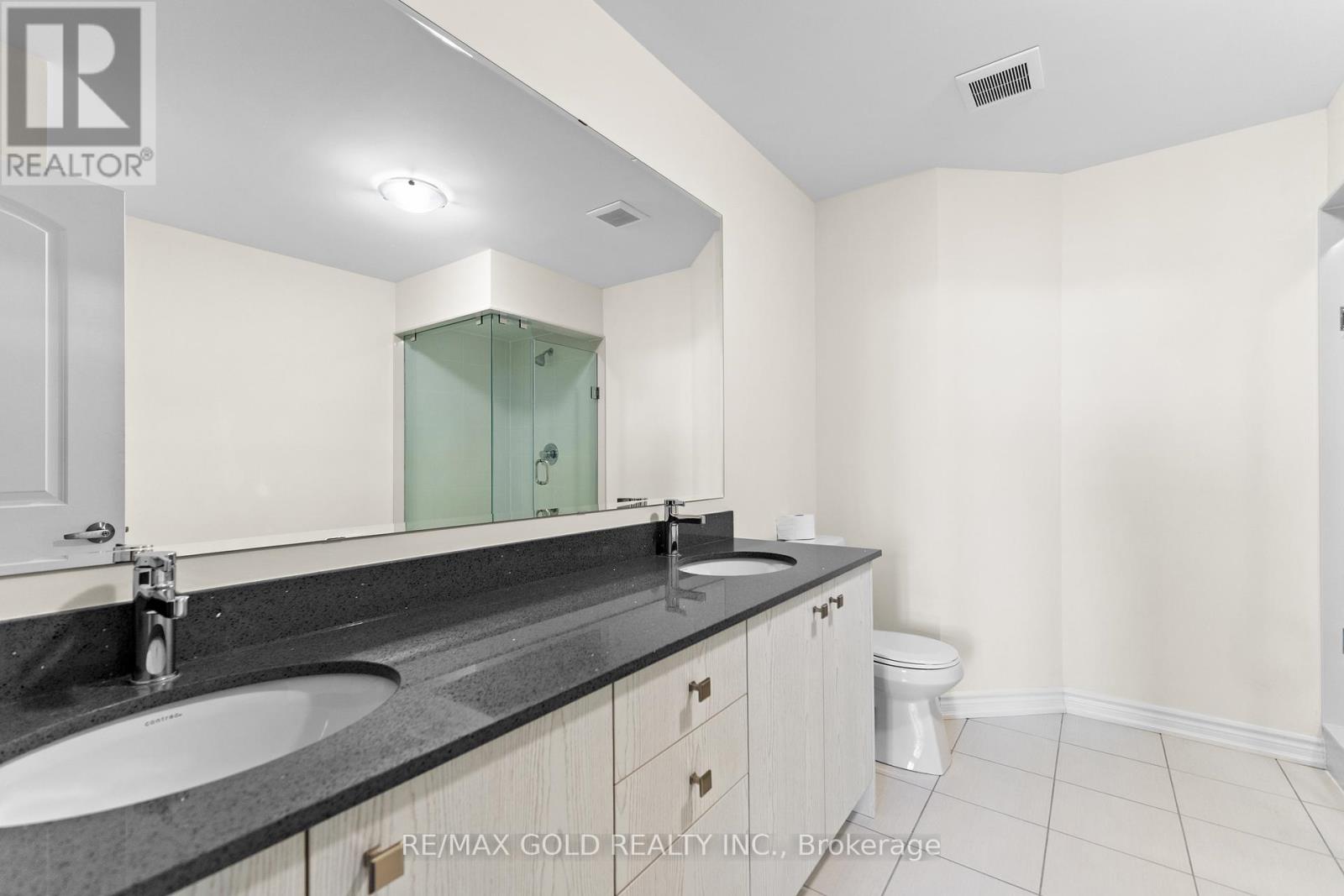 29 Bowline Vista S, East Gwillimbury, Ontario  L9N 0W2 - Photo 22 - N12477233