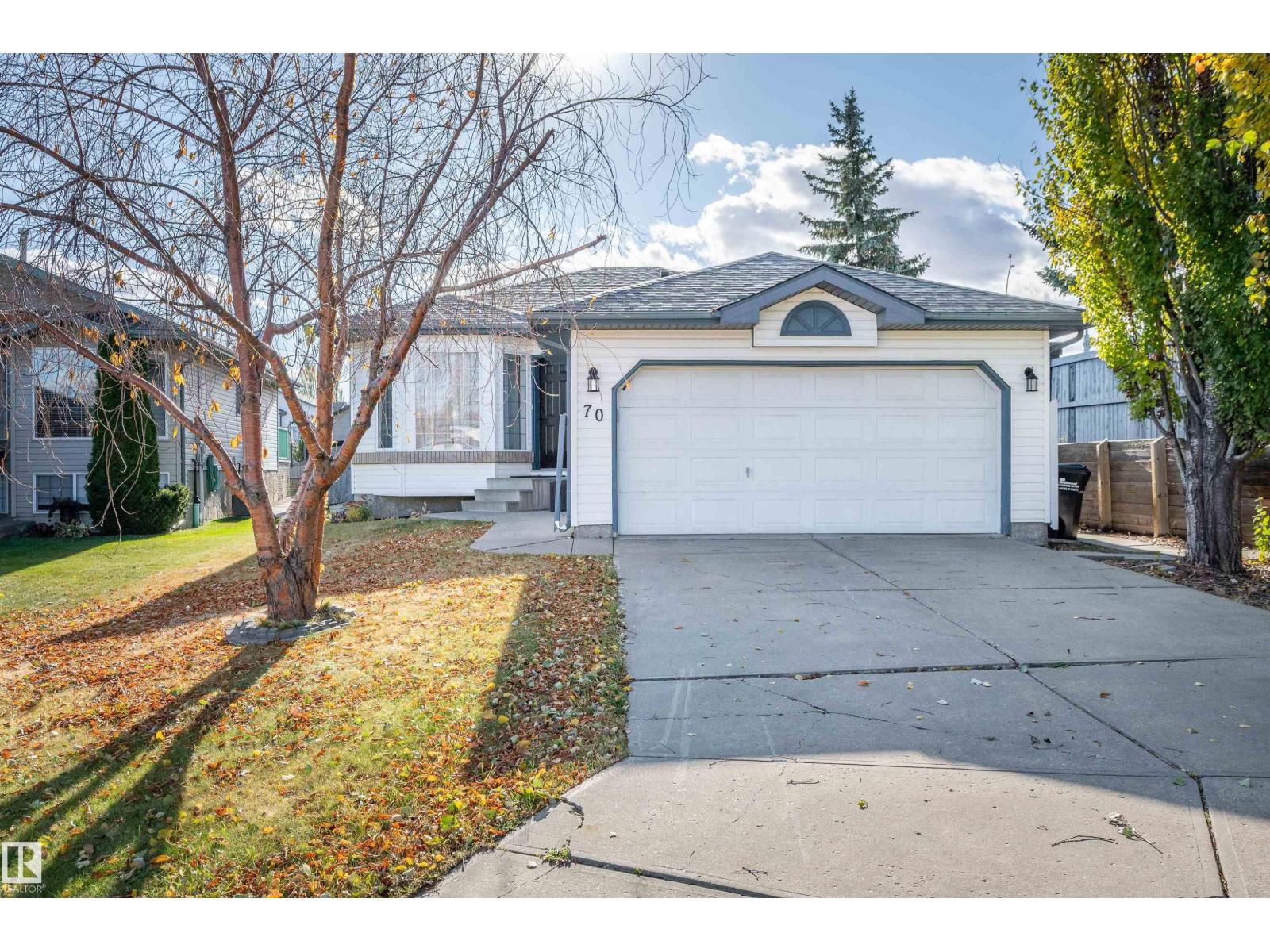 70 Foxboro Ba, Sherwood Park, Alberta  T8A 6B5 - Photo 2 - E4463126
