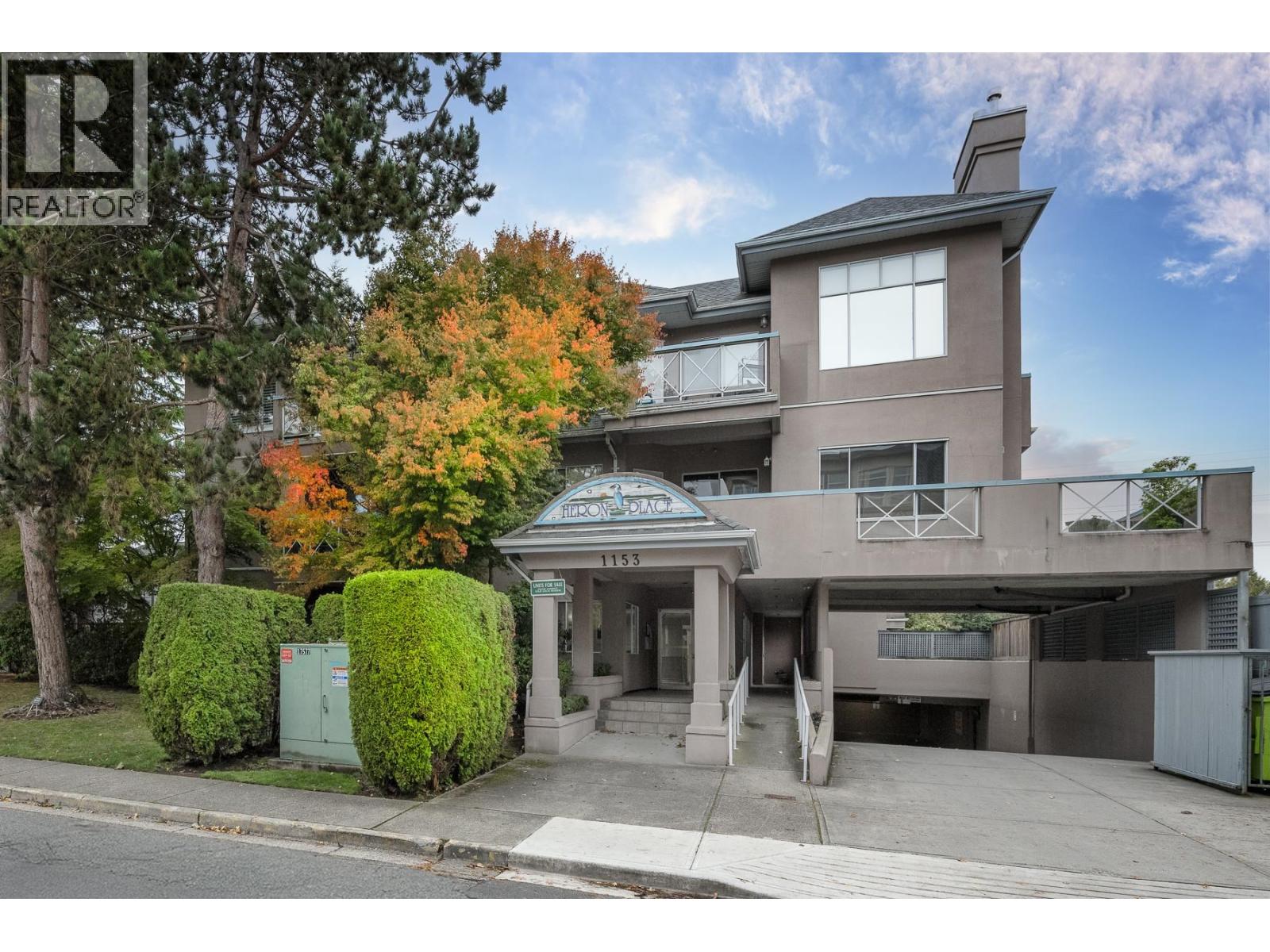 204 1153 54a Street, Delta, British Columbia  V4M 4E4 - Photo 1 - R3061232