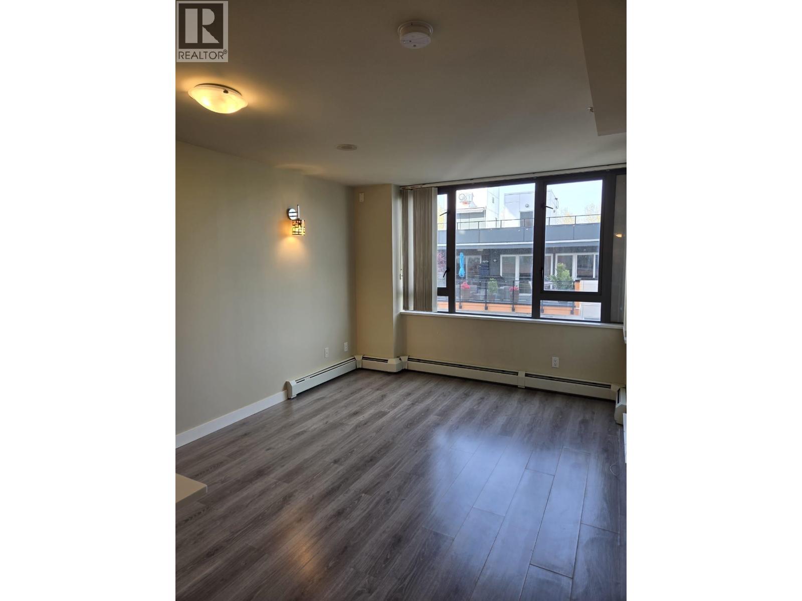 512 2689 Kingsway, Vancouver, British Columbia  V5R 0C3 - Photo 5 - R3061247