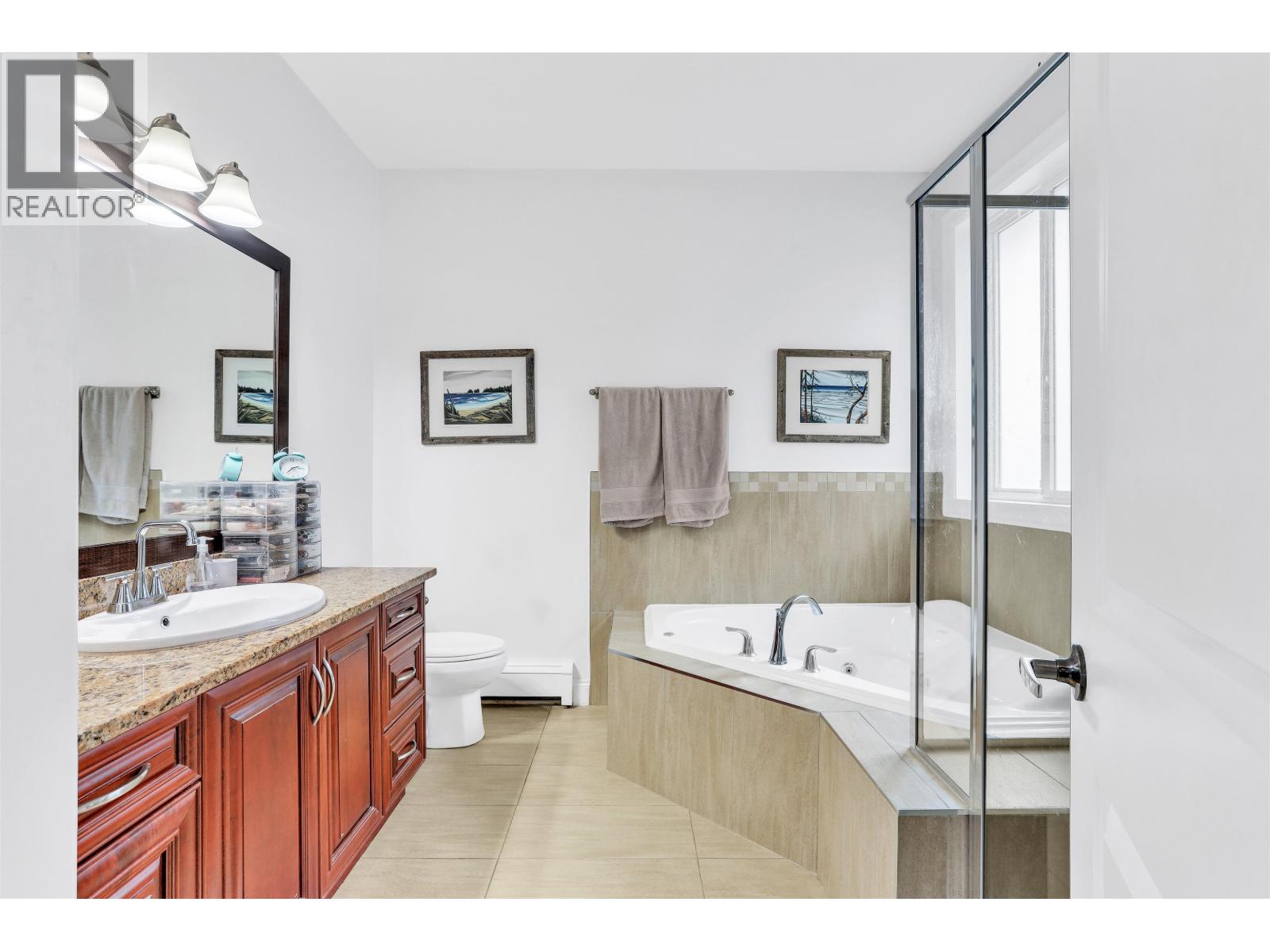 943 Harris Avenue, Coquitlam, British Columbia  V3K 1S2 - Photo 11 - R3061249