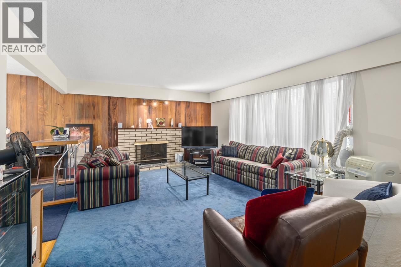 3878 Royal Oak Avenue, Burnaby, British Columbia  V5G 3M2 - Photo 4 - R3061252