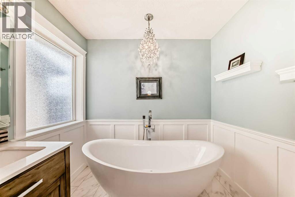 54 Cougarstone Mews Sw, Calgary, Alberta  T3H 5A2 - Photo 24 - A2253052