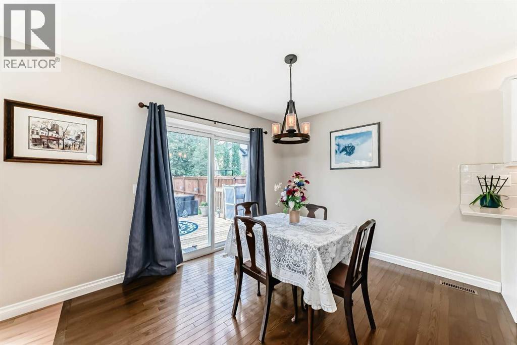 54 Cougarstone Mews Sw, Calgary, Alberta  T3H 5A2 - Photo 10 - A2253052