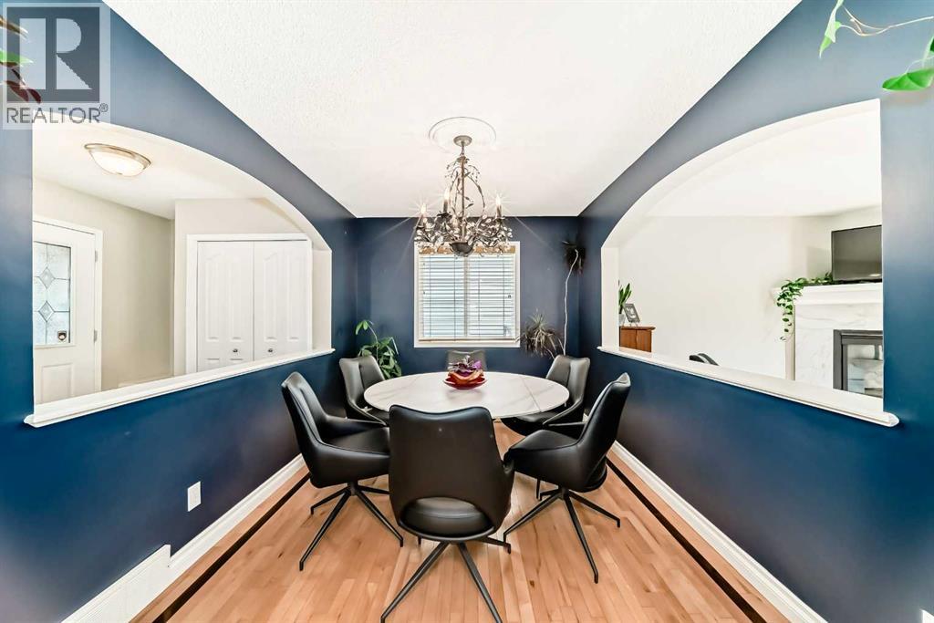 54 Cougarstone Mews Sw, Calgary, Alberta  T3H 5A2 - Photo 12 - A2253052