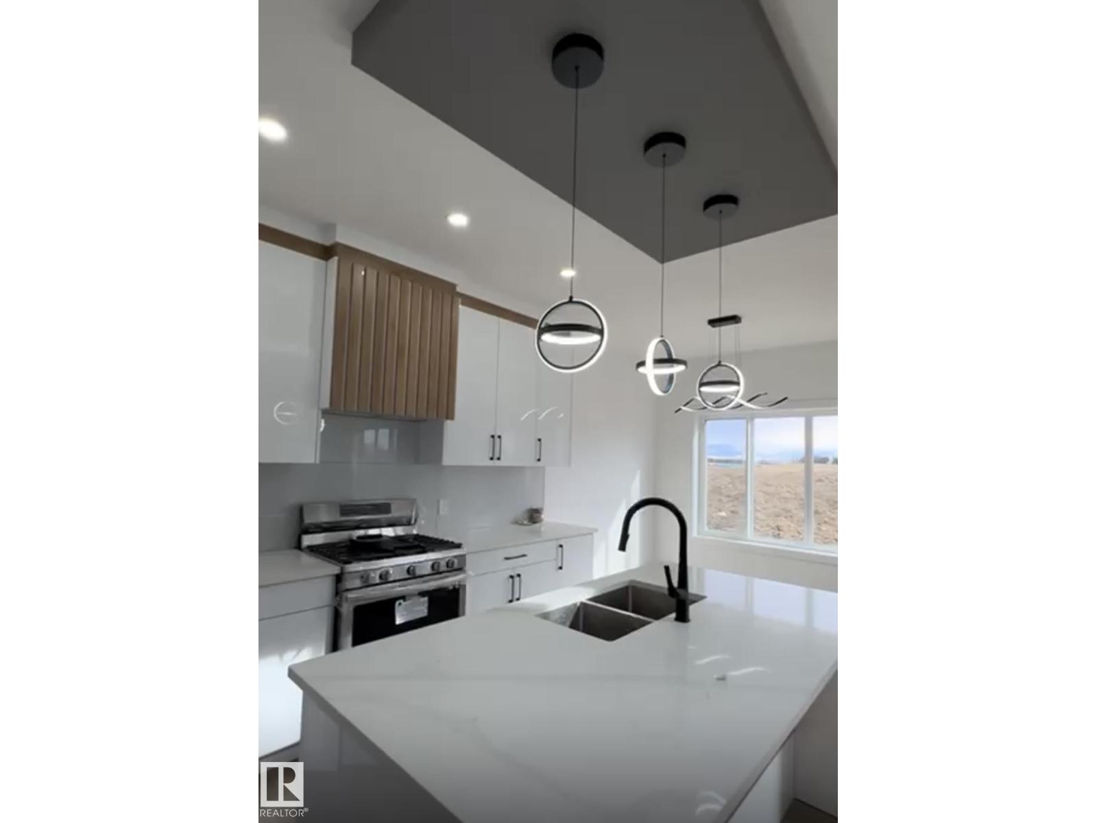 3905 36 St, Beaumont, Alberta  T4X 3H2 - Photo 3 - E4462831