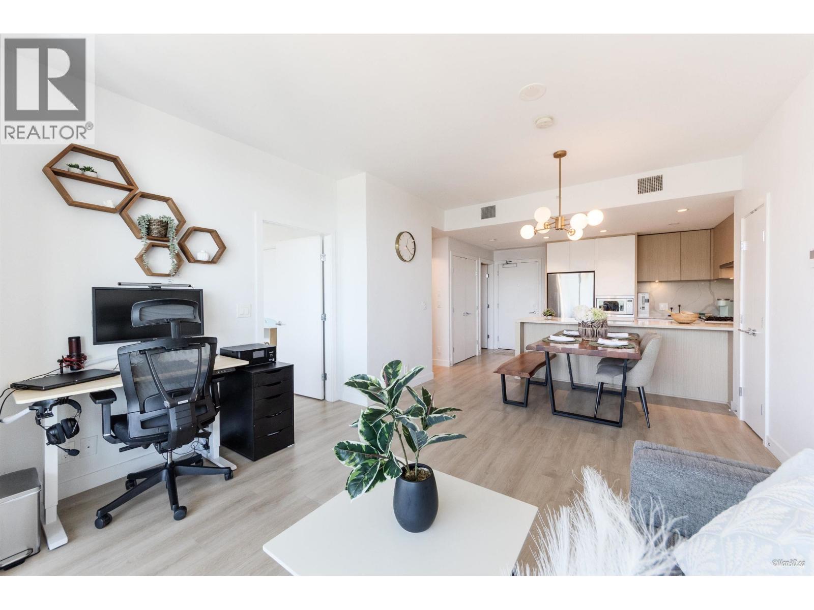 2703 567 Clarke Road, Coquitlam, British Columbia  V3J 0K7 - Photo 4 - R3060975