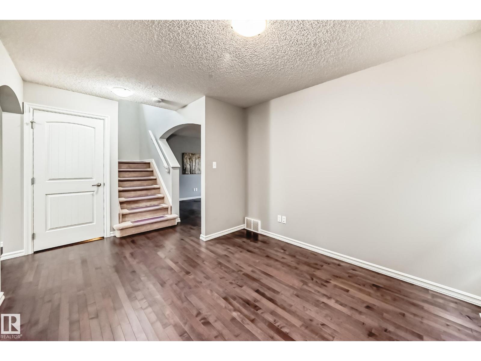 1515 Towne Centre Bv Nw, Edmonton, Alberta  T6R 0P4 - Photo 23 - E4463127