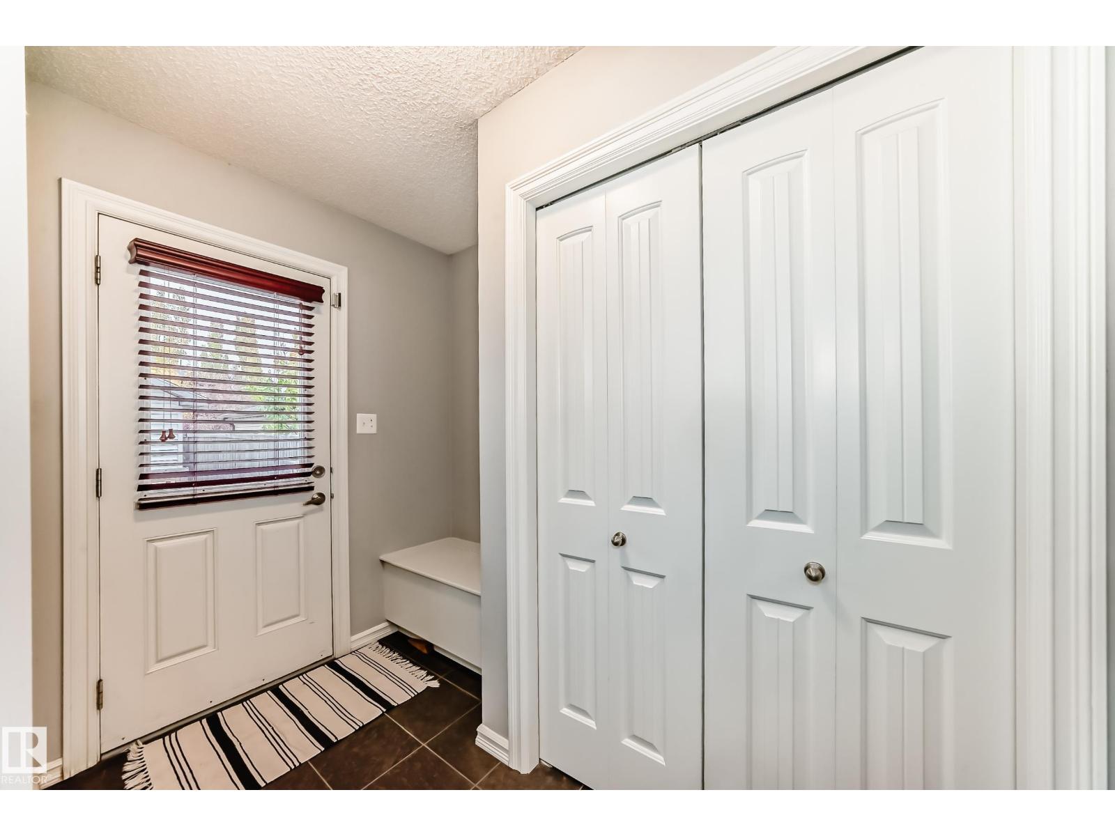 1515 Towne Centre Bv Nw, Edmonton, Alberta  T6R 0P4 - Photo 27 - E4463127