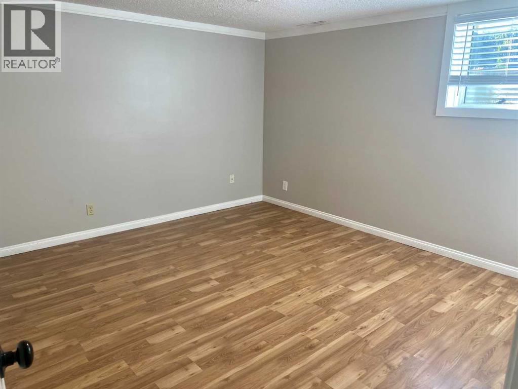 2015 16 Avenue S, Lethbridge, Alberta  T1K 0Z4 - Photo 8 - A2266385