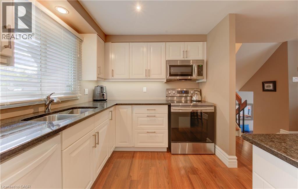 45 Shuh Avenue, Kitchener, Ontario  N2A 2Y1 - Photo 11 - 40780424