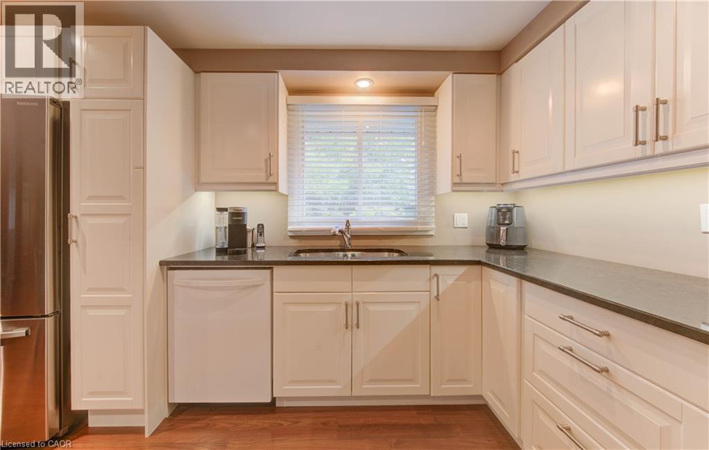 45 Shuh Avenue, Kitchener, Ontario  N2A 2Y1 - Photo 13 - 40780424
