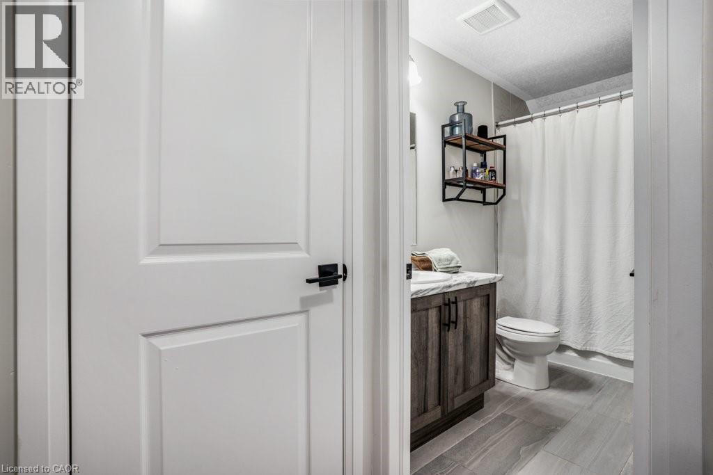 25 Isherwood Avenue Unit# 32, Cambridge, Ontario  N1R 0E2 - Photo 23 - 40781245