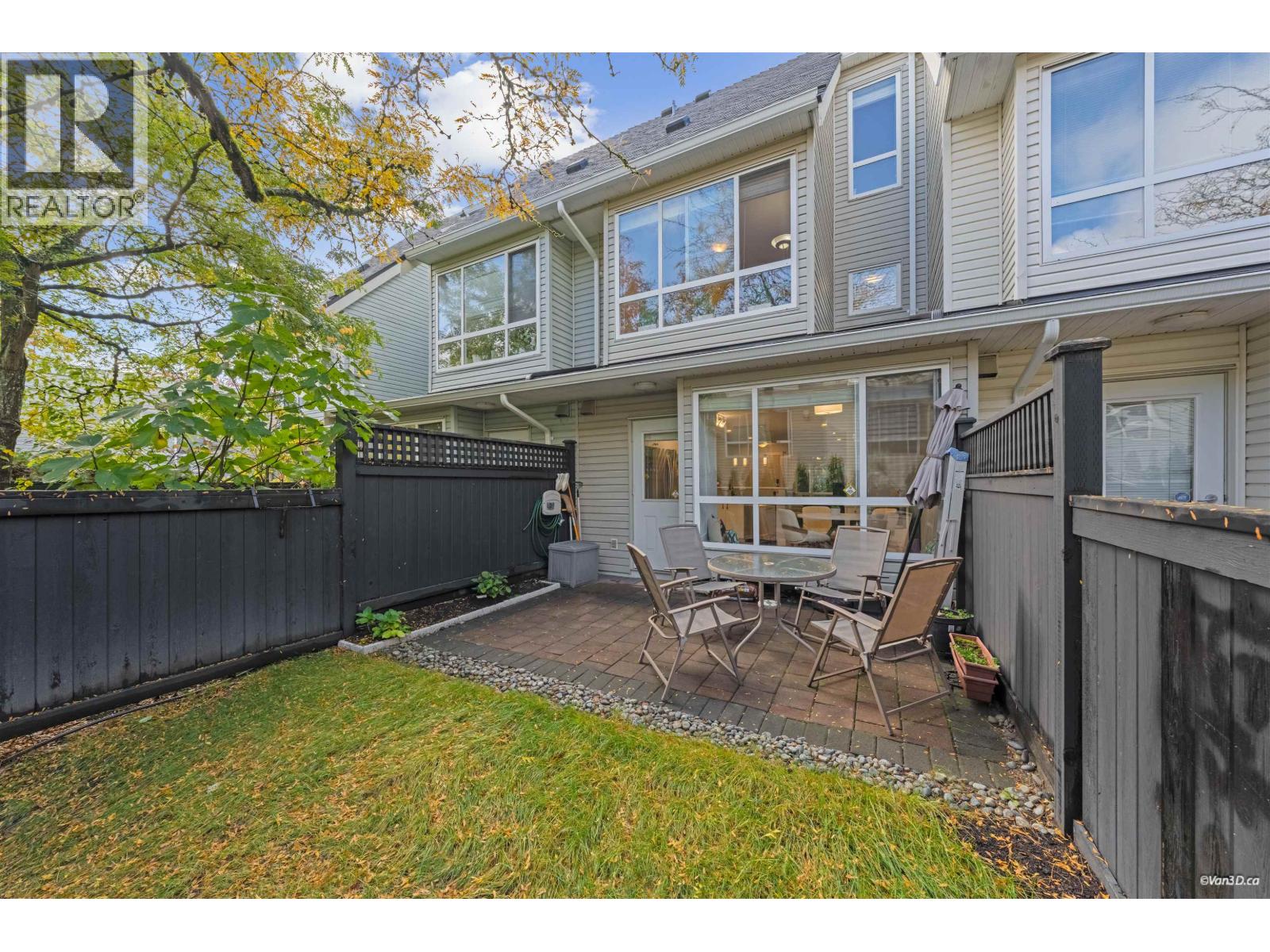 7371 Magnolia Terrace, Burnaby, British Columbia  V5E 4M3 - Photo 25 - R3060391