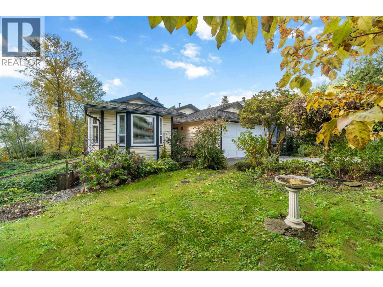 532 San Remo Drive, Port Moody, British Columbia  V3H 4K4 - Photo 2 - R3061246