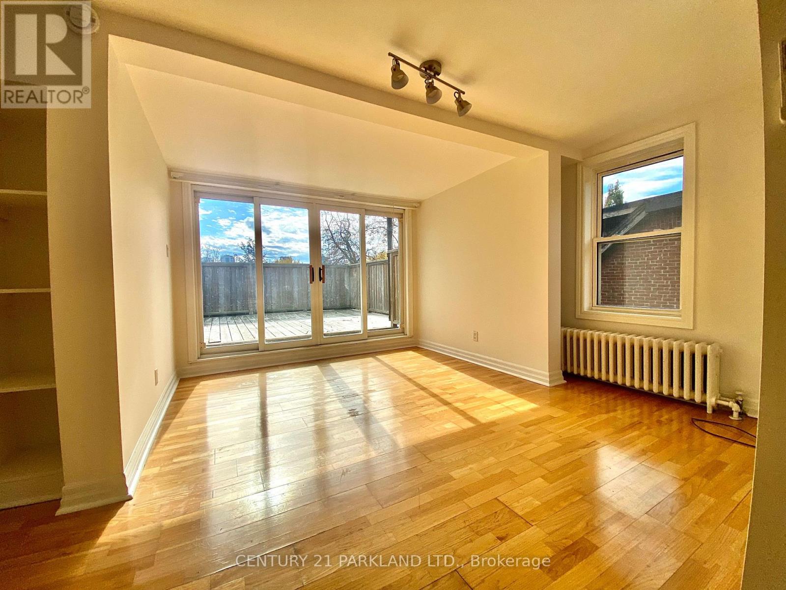 147 Winchester Street, Toronto, Ontario  M4X 1B5 - Photo 11 - C12477315