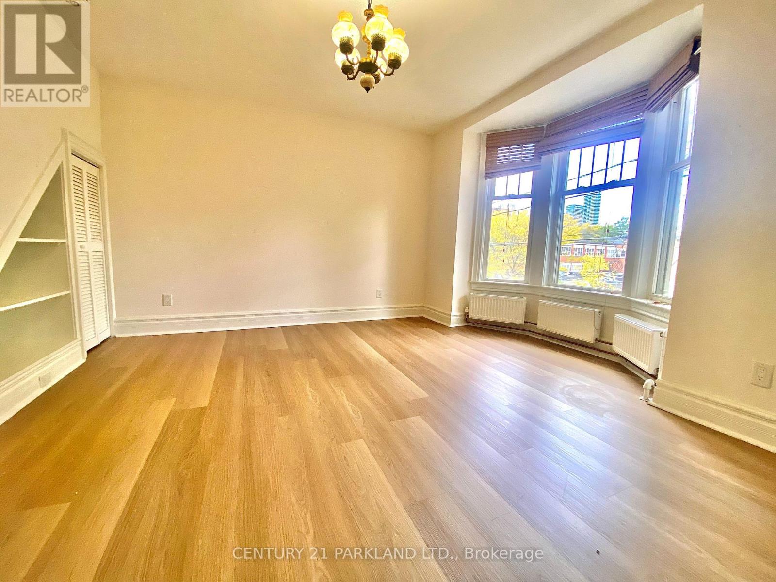 147 Winchester Street, Toronto, Ontario  M4X 1B5 - Photo 6 - C12477315