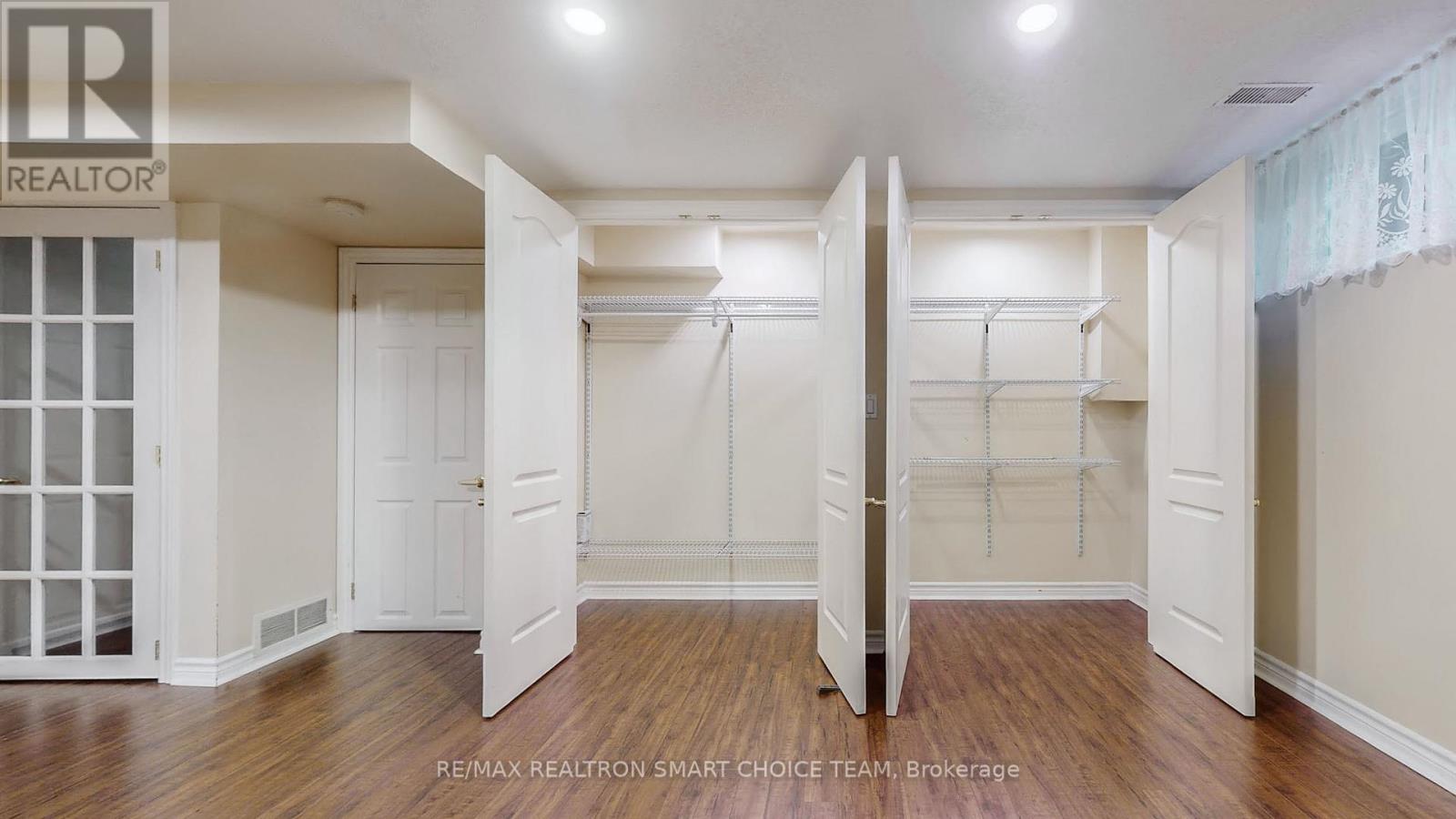 18 Brenham Crescent, Toronto, Ontario  M2M 2L1 - Photo 35 - C12477319