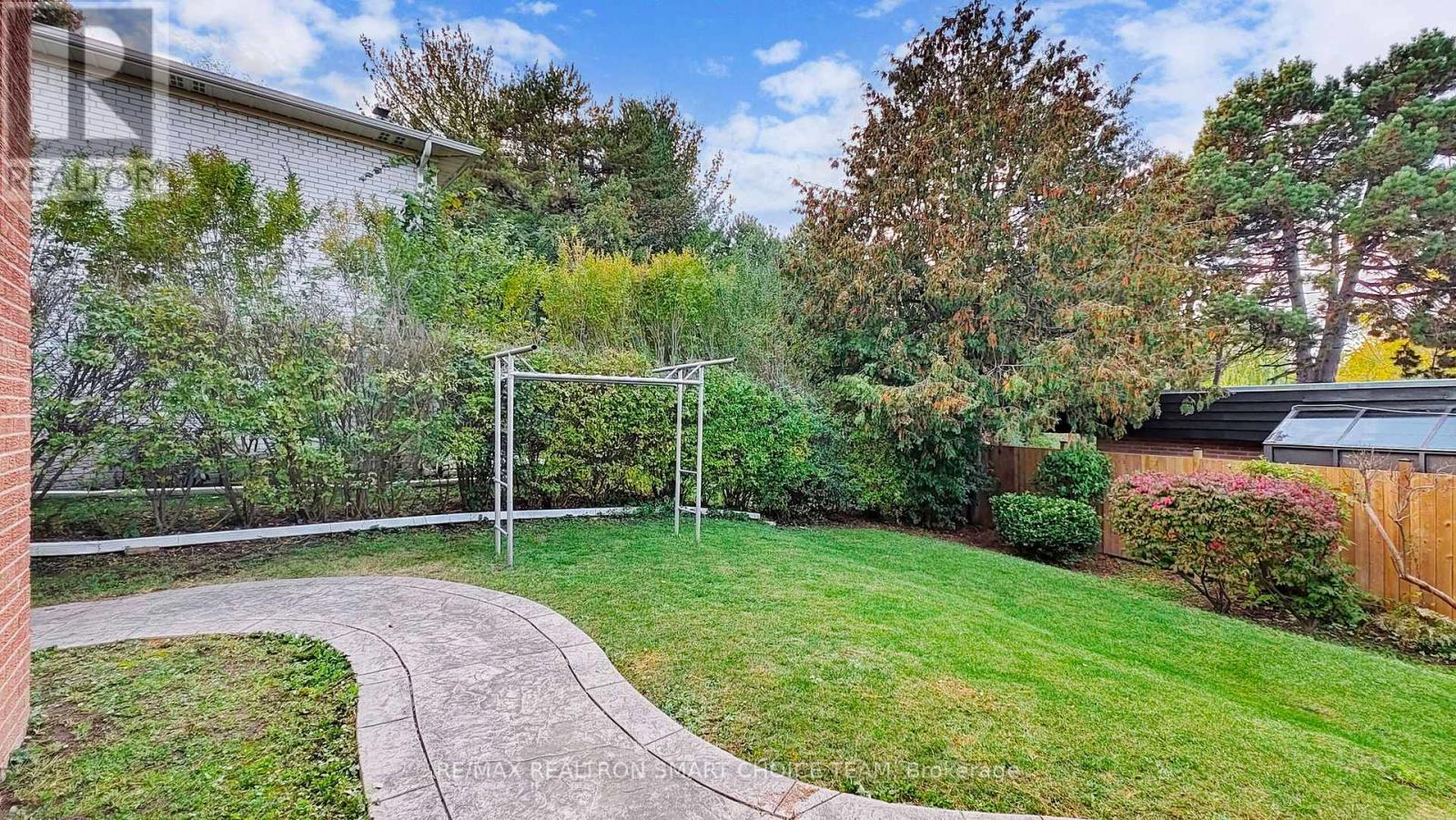 18 Brenham Crescent, Toronto, Ontario  M2M 2L1 - Photo 38 - C12477319