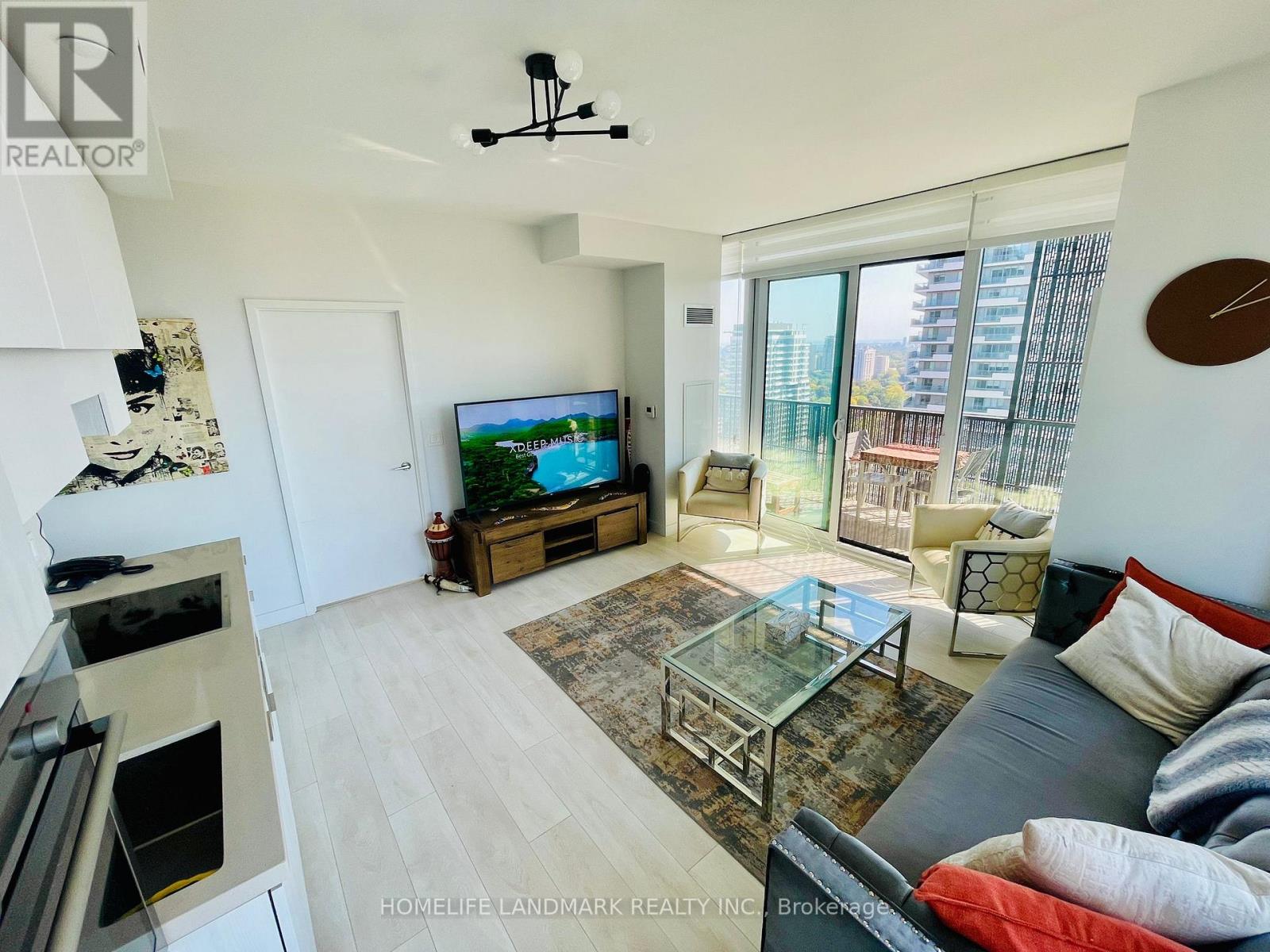 2302 - 8 Eglinton Avenue E, Toronto, Ontario  M4P 0C1 - Photo 2 - C12477328