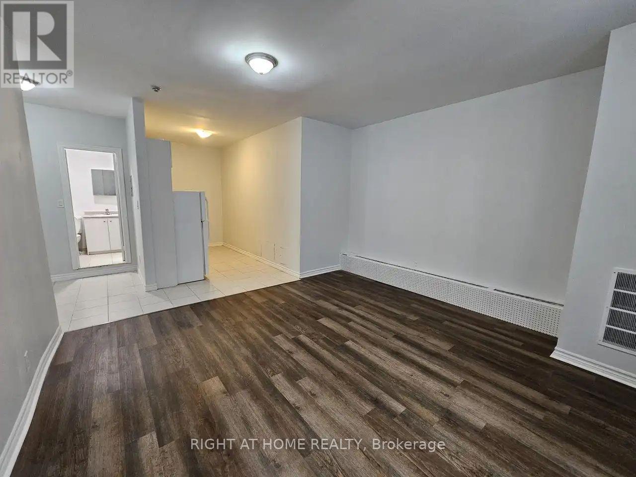 304 - 1807 Eglinton Avenue W, Toronto, Ontario  M6E 2H8 - Photo 10 - C12477338