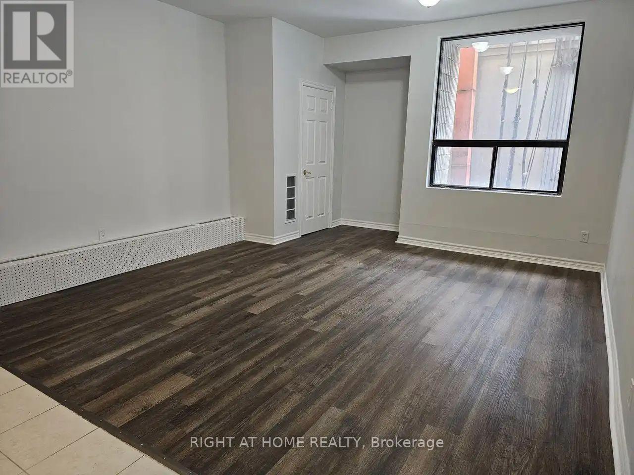 304 - 1807 Eglinton Avenue W, Toronto, Ontario  M6E 2H8 - Photo 5 - C12477338